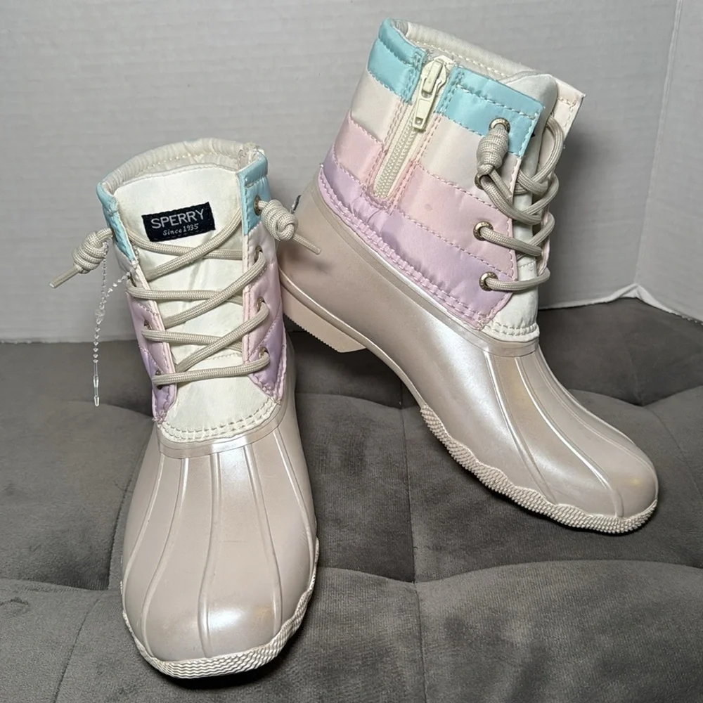 New Sperry Kid’s Saltwater Ankle Boot Duck Boot Iridescent Pastel Size 3 & 6